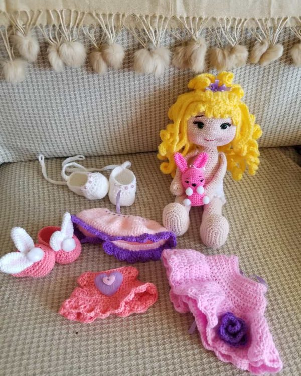 Muñeca Ricitos tejido a crochet