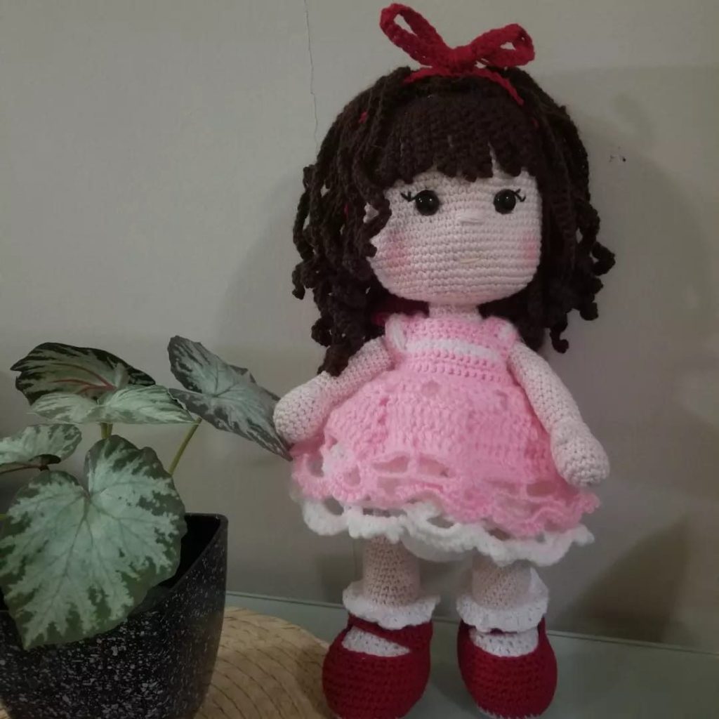 Patrón muñeca «Pequeña Alma» tejido a crochet